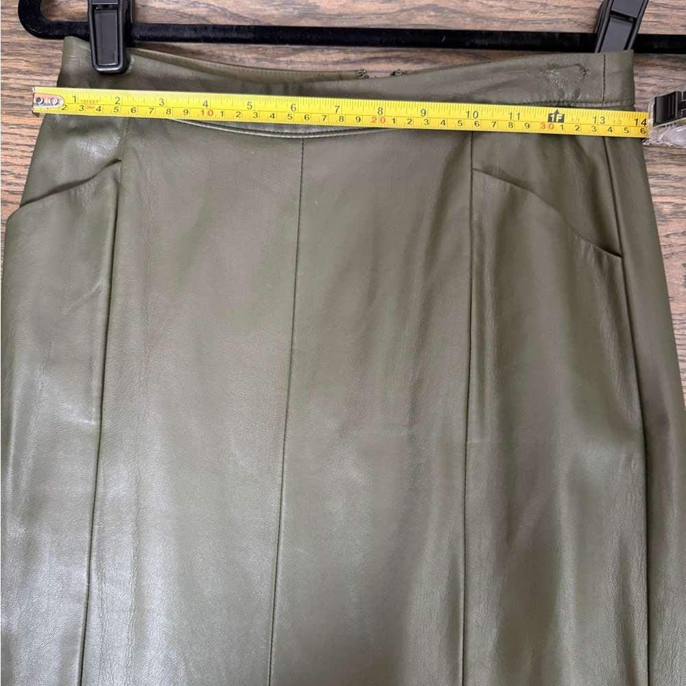 Who What Wear Khaki Pencil Skirt size 2 EUC. - Picture 7 of 7